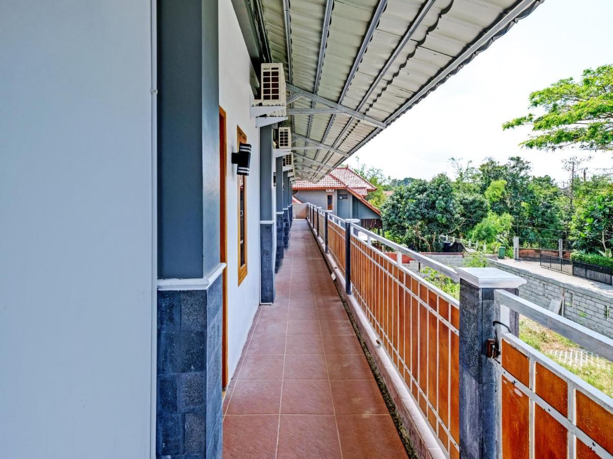 Oyo 90325 Pondok Dnayu Syariah Jarakan Ngoại thất bức ảnh